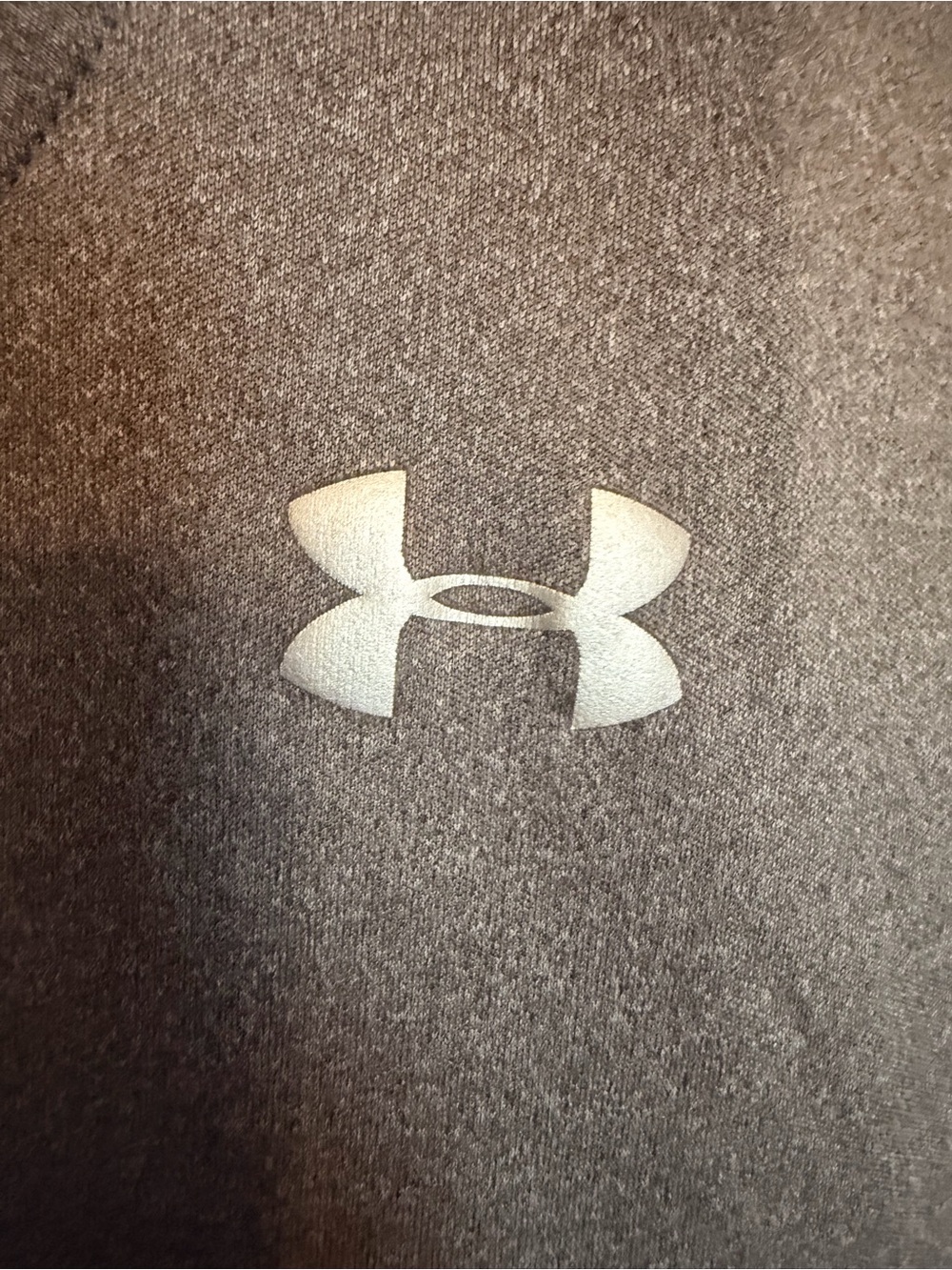 NWOT Under Armour Tech Gray V Neck Athletic T-Shirt Women’s S - Picture 3 of 4